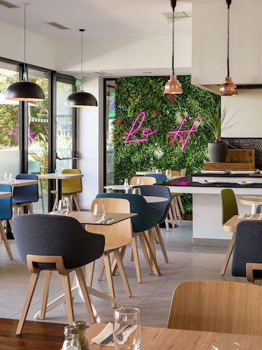 Holiday Inn Marseille Airport by IHG