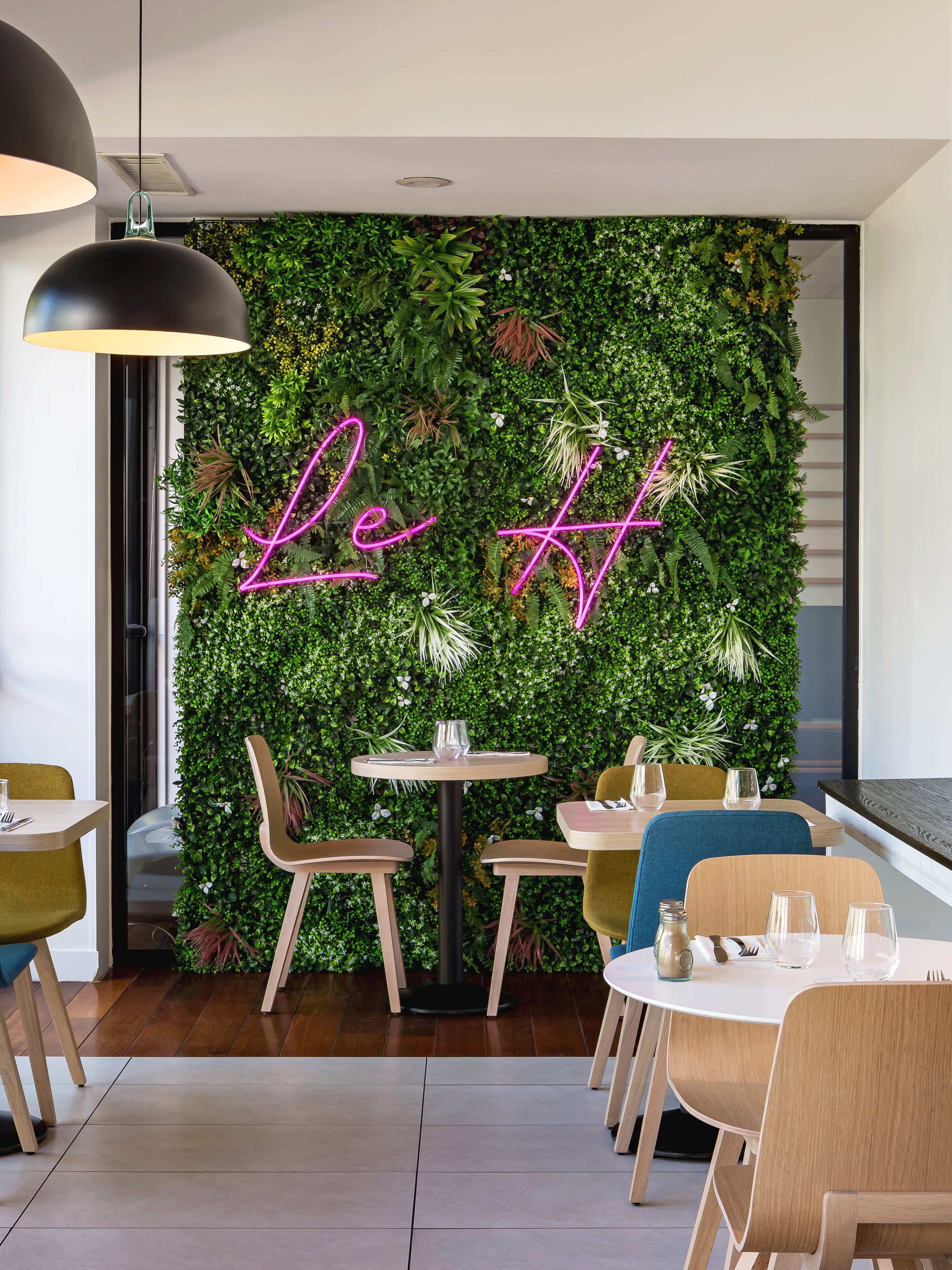 Breakfast and dinner served, local cuisine