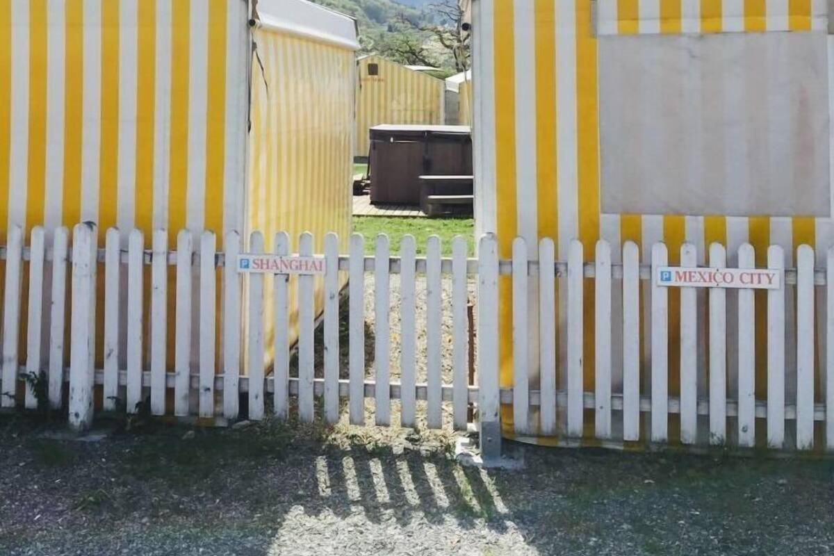 6 bedded mixed tent shared bathroom | Free WiFi