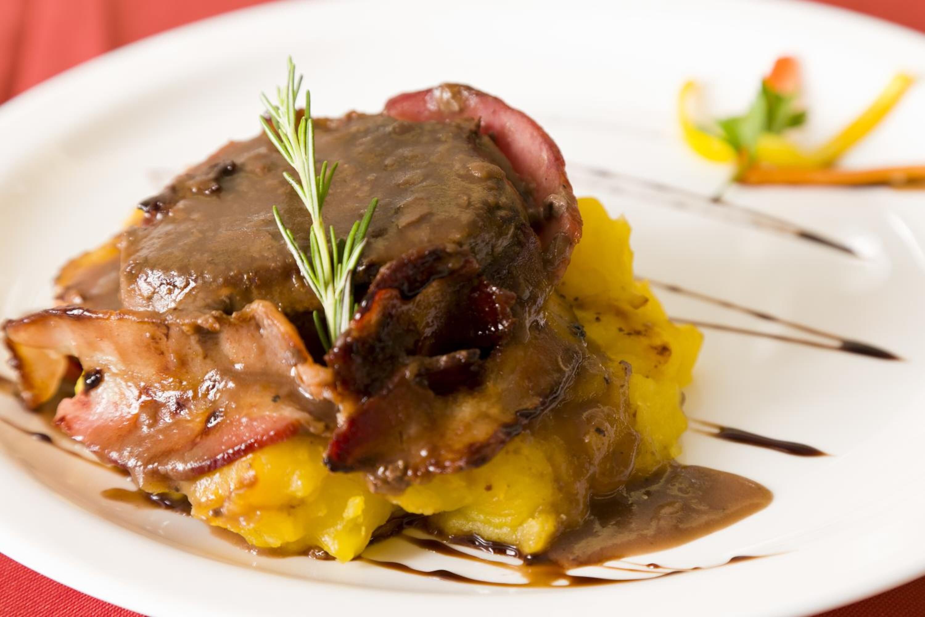 breakfast, lunch and dinner served