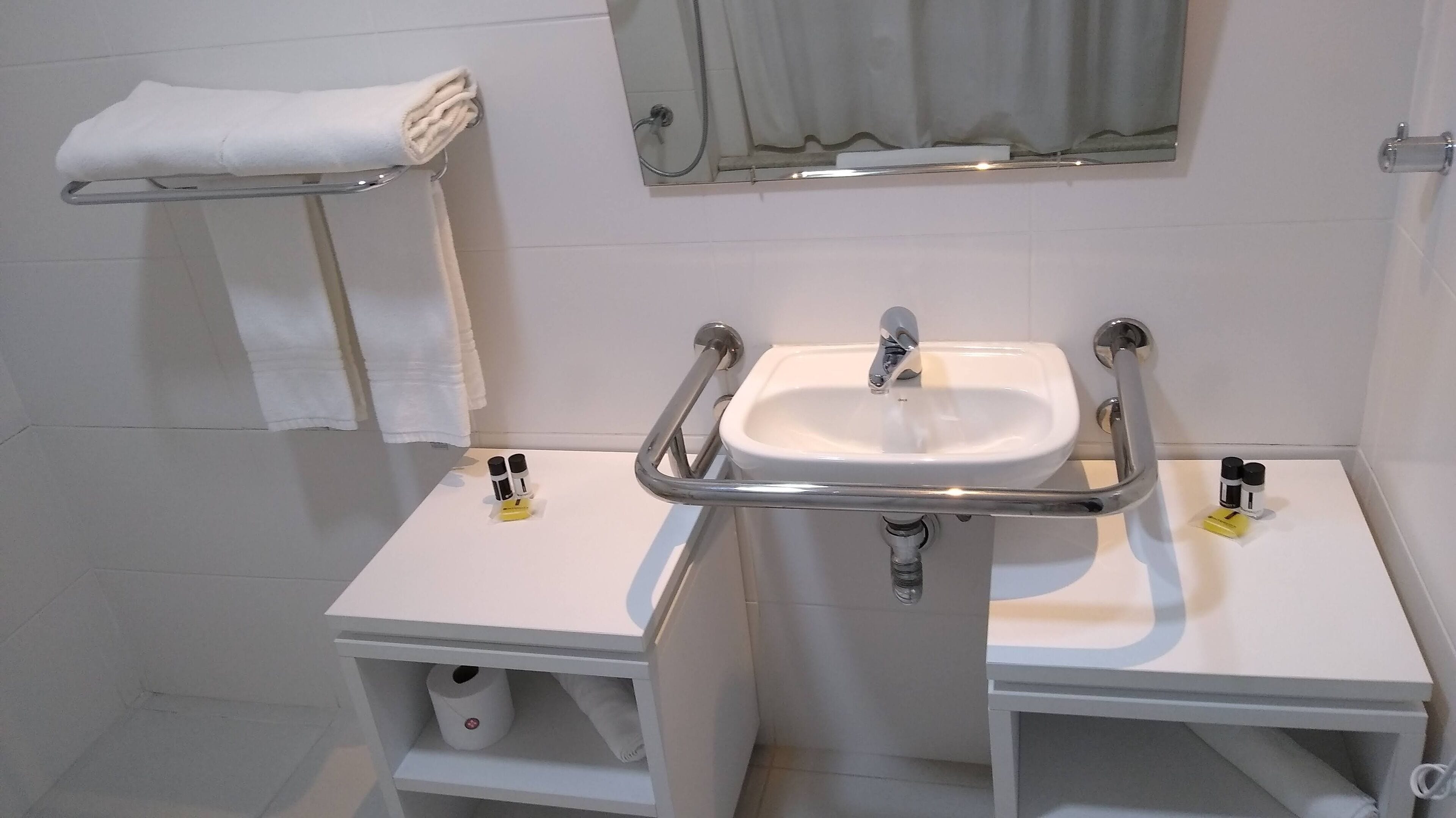 standard pwd disability access triple - 3 single beds | bathroom | shower, towels