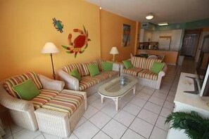 Standard Condo, 2 Bedrooms, Kitchen, Beach View (TWA708) | Living area