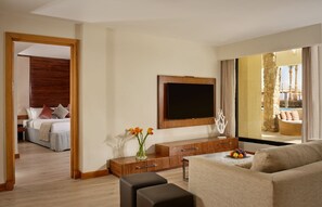 Sensatori Suite | Egyptian cotton sheets, premium bedding, minibar, in-room safe - Coral Sea Imperial "Coral Sea Sensatori" (Sharm El Sheikh)