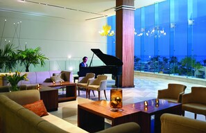 2 bars/lounges, 2 poolside bars, swim-up bar, beach bar - Coral Sea Imperial "Coral Sea Sensatori" (Sharm El Sheikh)