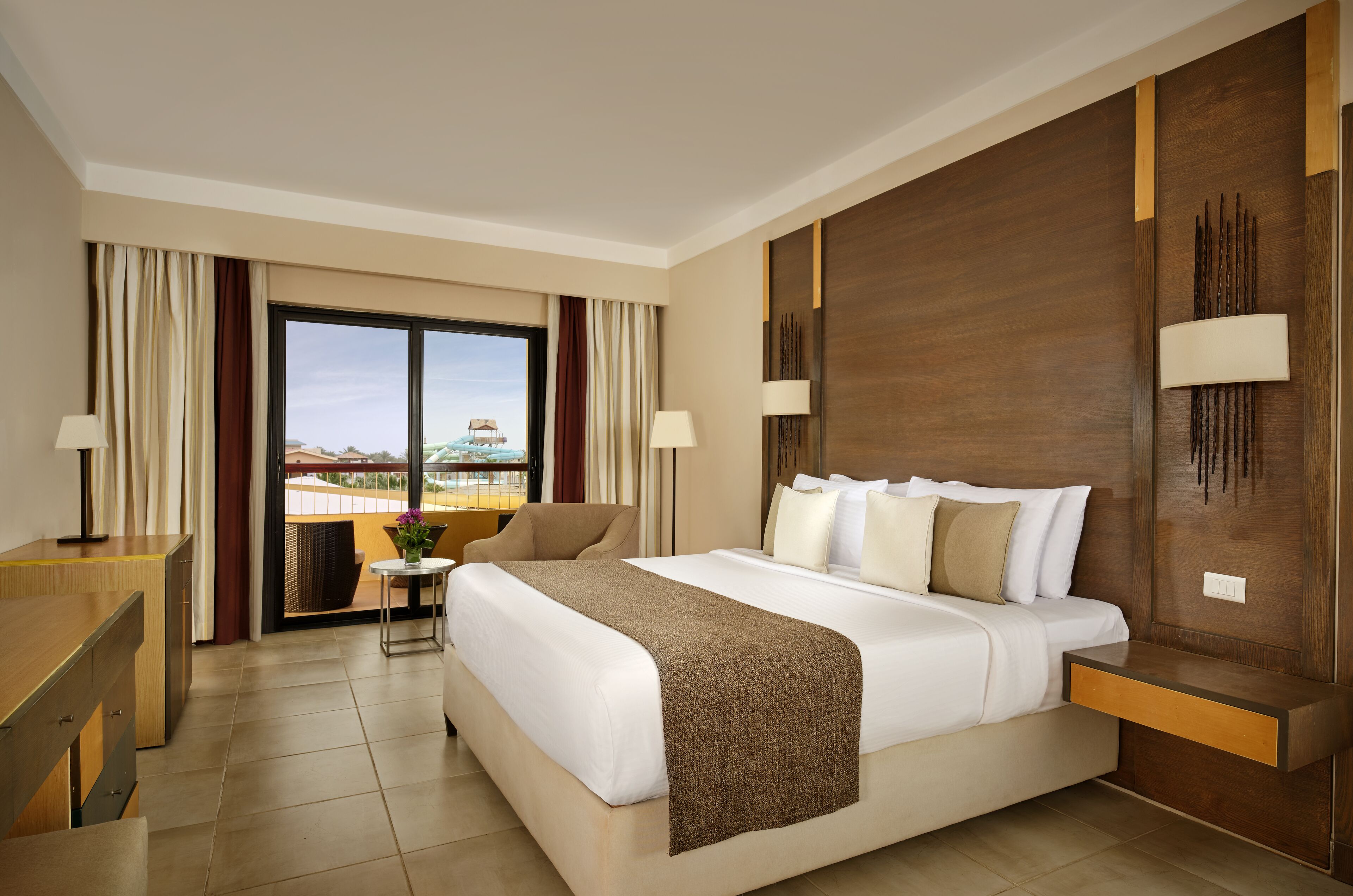 Photo - Coral Sea Aqua Club Resort