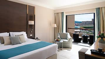 Minibar, in-room safe, desk, blackout drapes