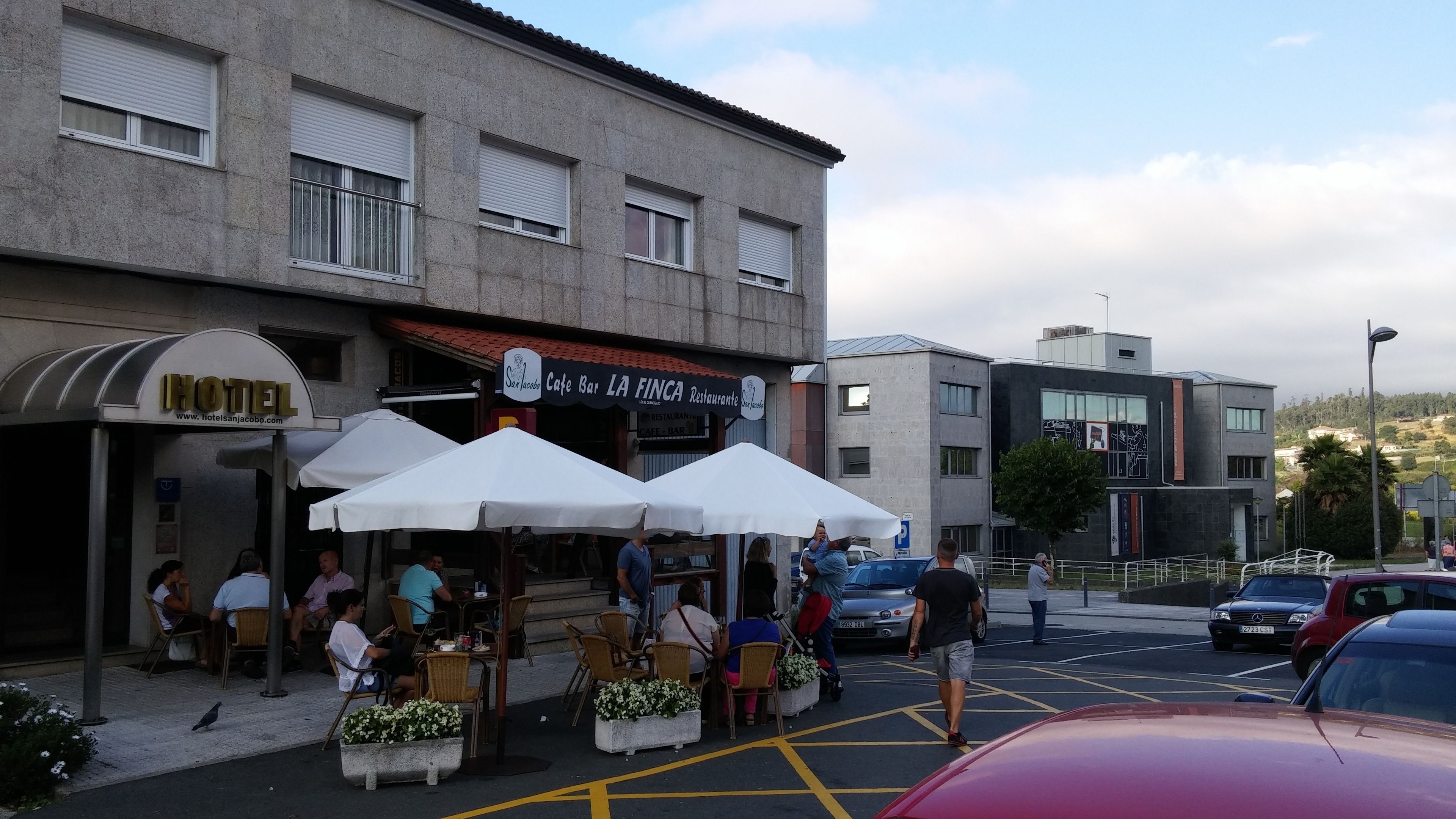 breakfast, lunch, dinner served; local cuisine