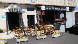 Se sirven desayunos, almuerzos y cenas