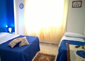 Premium bedding, desk, iron/ironing board, free WiFi