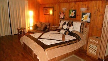 Apartemen, 2 kamar tidur (Frangipani) | Seprai premium, brankas, setrika/meja setrika, dan tempat tidur bayi