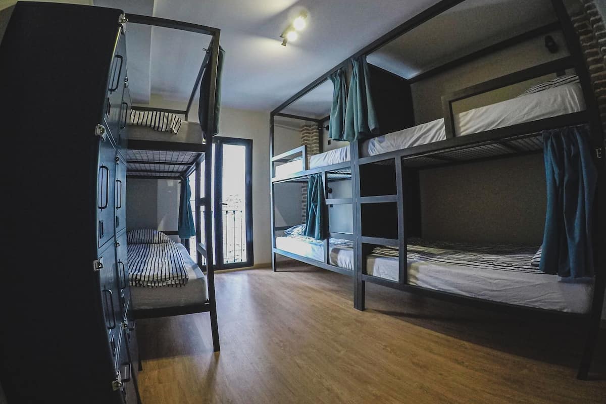 1 bedroom, in-room safe, individually decorated, individually furnished