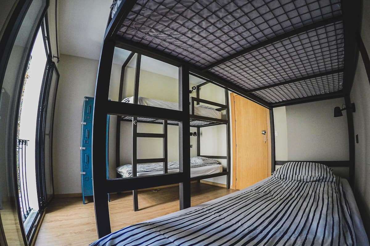 1 bedroom, in-room safe, individually decorated, individually furnished