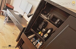 Flatscreentelevisie en betaalfilms