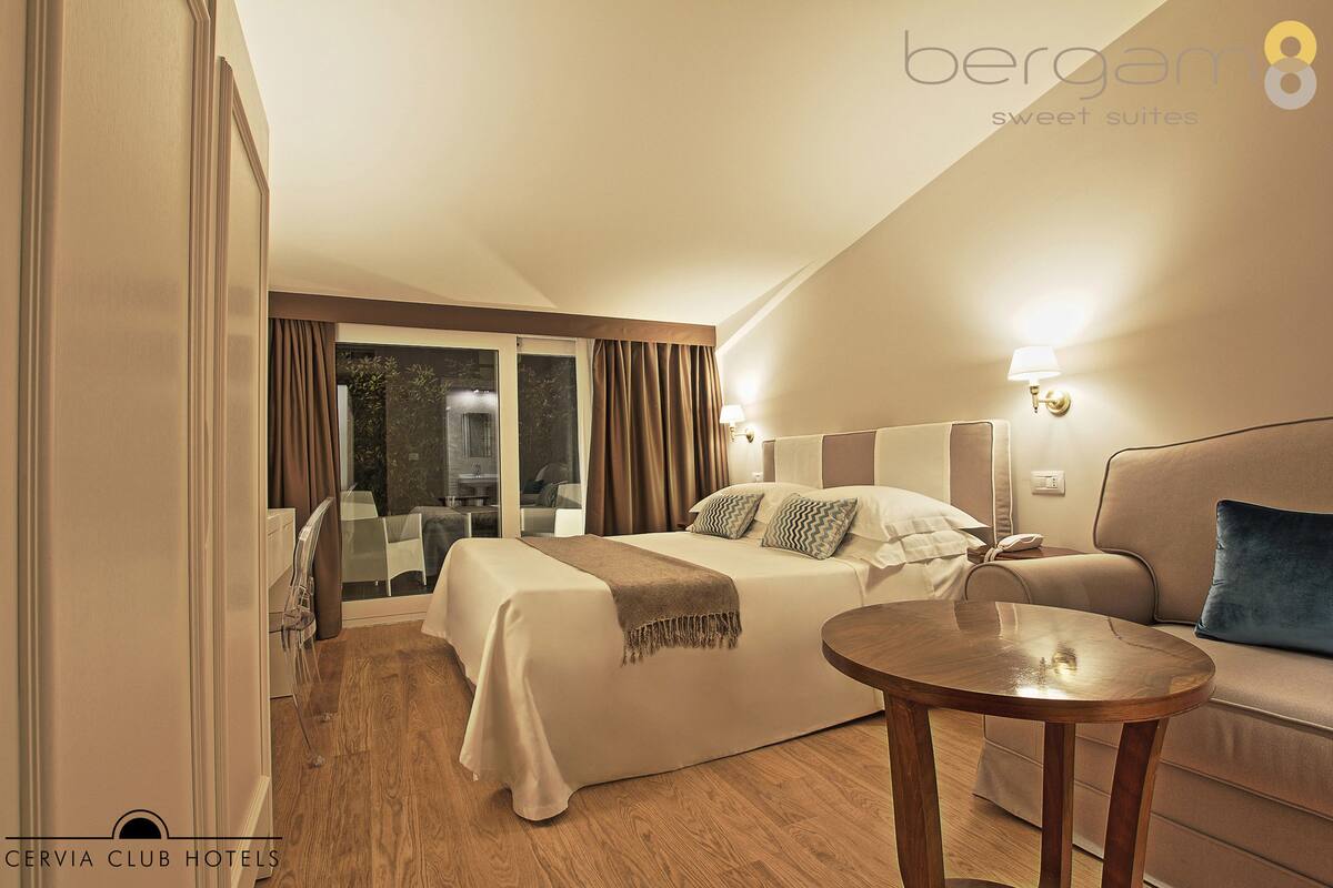 Minibar, in-room safe, free cots/infant beds, rollaway beds