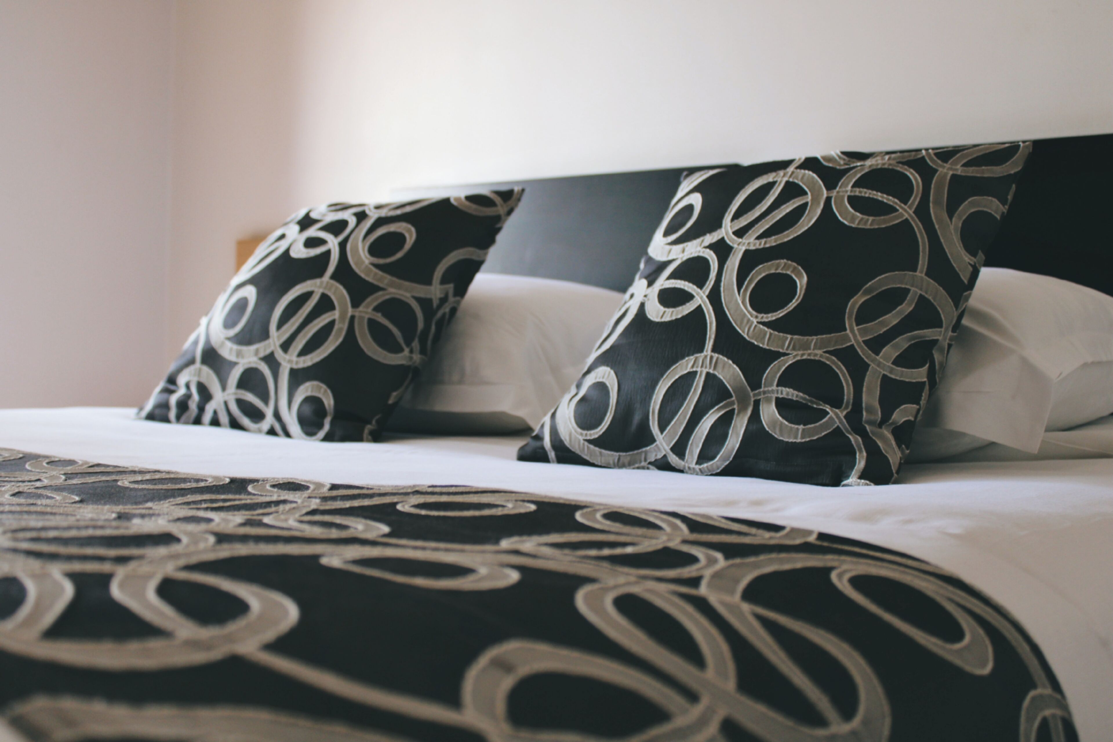 double room | 1 bedroom, desk, blackout curtains, soundproofing