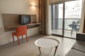Junior Suite, Sea View (XXX) | Living room | Flat-screen TV - Hotel Riviera Vista (Mogan)