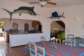Superior Villa, 3 Bedrooms | In-room dining - Casa Rosa (Cabo San Lucas)