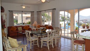 Unclassified image, 5 of 26, button - Casa Santa Rita (Cabo San Lucas)