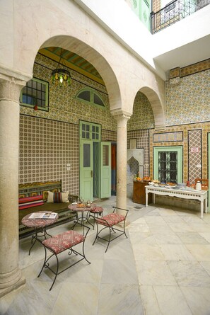 Interior - Dar Ya - Hostel (Tunis)