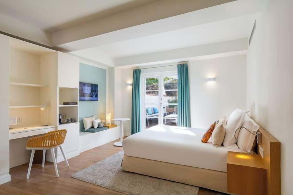 1 slaapkamer, luxe beddengoed, een minibar, een kluis op de kamer