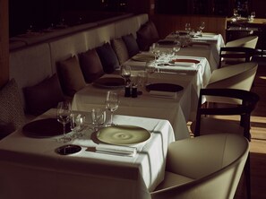 Lunch and dinner served - Hôtel de Cavoye (Fontainebleau)