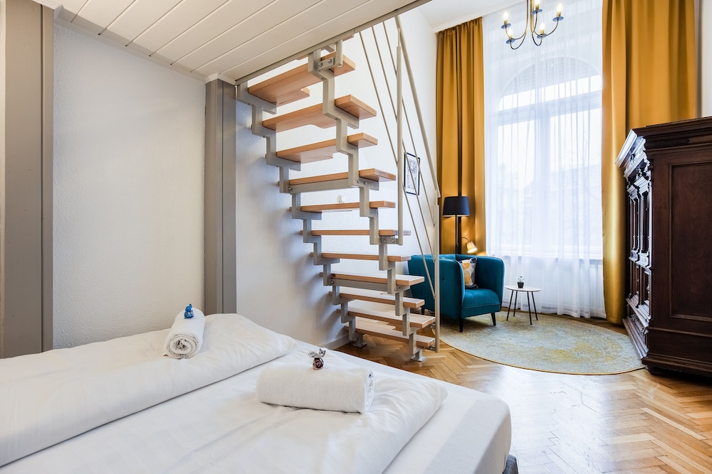 Maverick Downtown by null