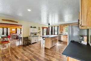House, 3 Bedrooms, Patio | Premium bedding, individually decorated, individually furnished