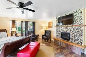 House, 3 Bedrooms, Patio | Premium bedding, individually decorated, individually furnished