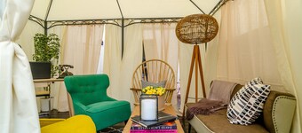 The White House Hotel at Dizengoff Square