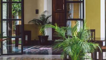 Fachada da propriedade