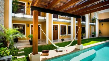 Piscina a l'aire lliure