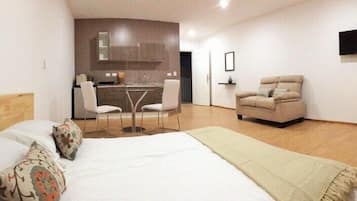 Deluxe Apartment, 1 Bedroom, Kitchen | 1 bedroom, Egyptian cotton sheets, premium bedding, down comforters