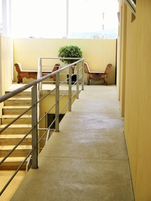 Interior detail - Cedar Cats Short Stay Apartments - Adults Only (San Pedro)