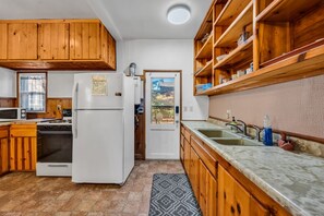 Chalet familiar, 3 habitaciones, cocina | Terraza o patio