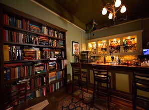 5 bars/lounges, pub, sports bar - McMenamins Grand Lodge (Forest Grove)