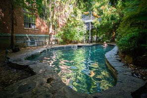 Outdoor pool - McMenamins Grand Lodge (Forest Grove)