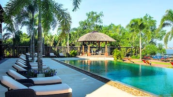 Outdoor pool, sun loungers