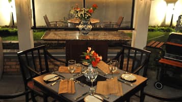 Outdoor dining