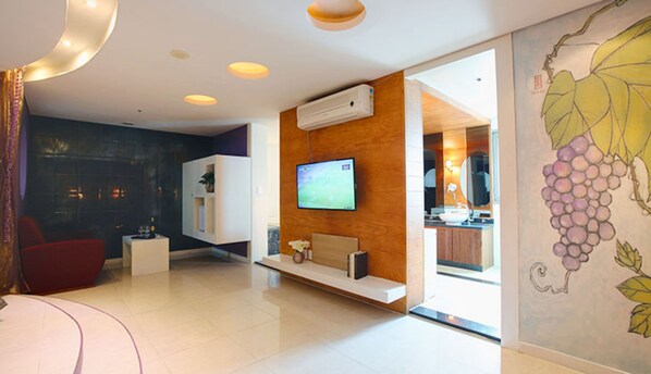 Suite (Double) | In-room safe, desk, soundproofing, free WiFi - ON Smart Hotel (Cheonan)