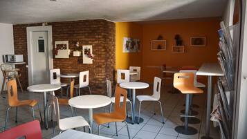 Daily buffet breakfast (EUR 7.8 per person)