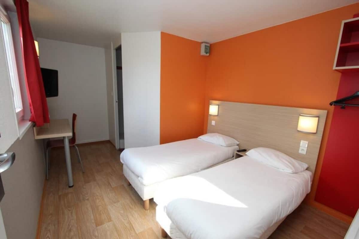 Bureau, espace de travail pour ordinateurs portables