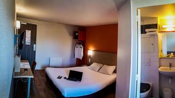 Standard Room, 1 Double Bed | Desk, laptop workspace, blackout drapes, soundproofing