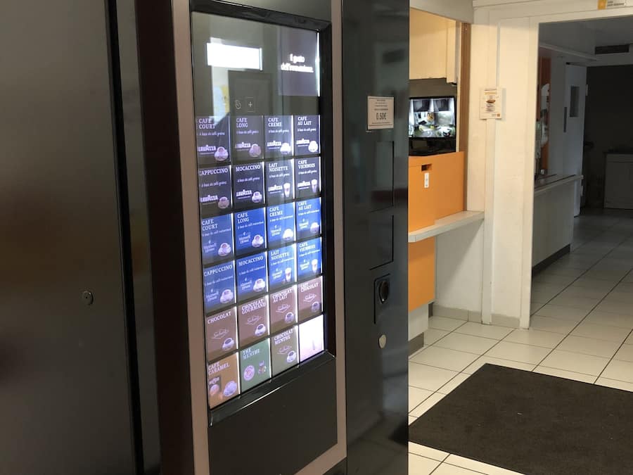 Kaffe og/eller kaffemaskine