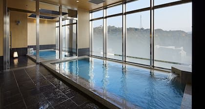 Candeo Hotels Matsuyama Okaido