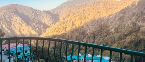 Chambre « Premier », balcon, vue vallée | Vue depuis le balcon