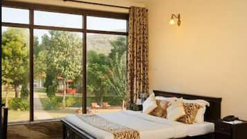 Classic Room, 1 Double Bed | Blackout curtains, iron/ironing board, rollaway beds, free WiFi