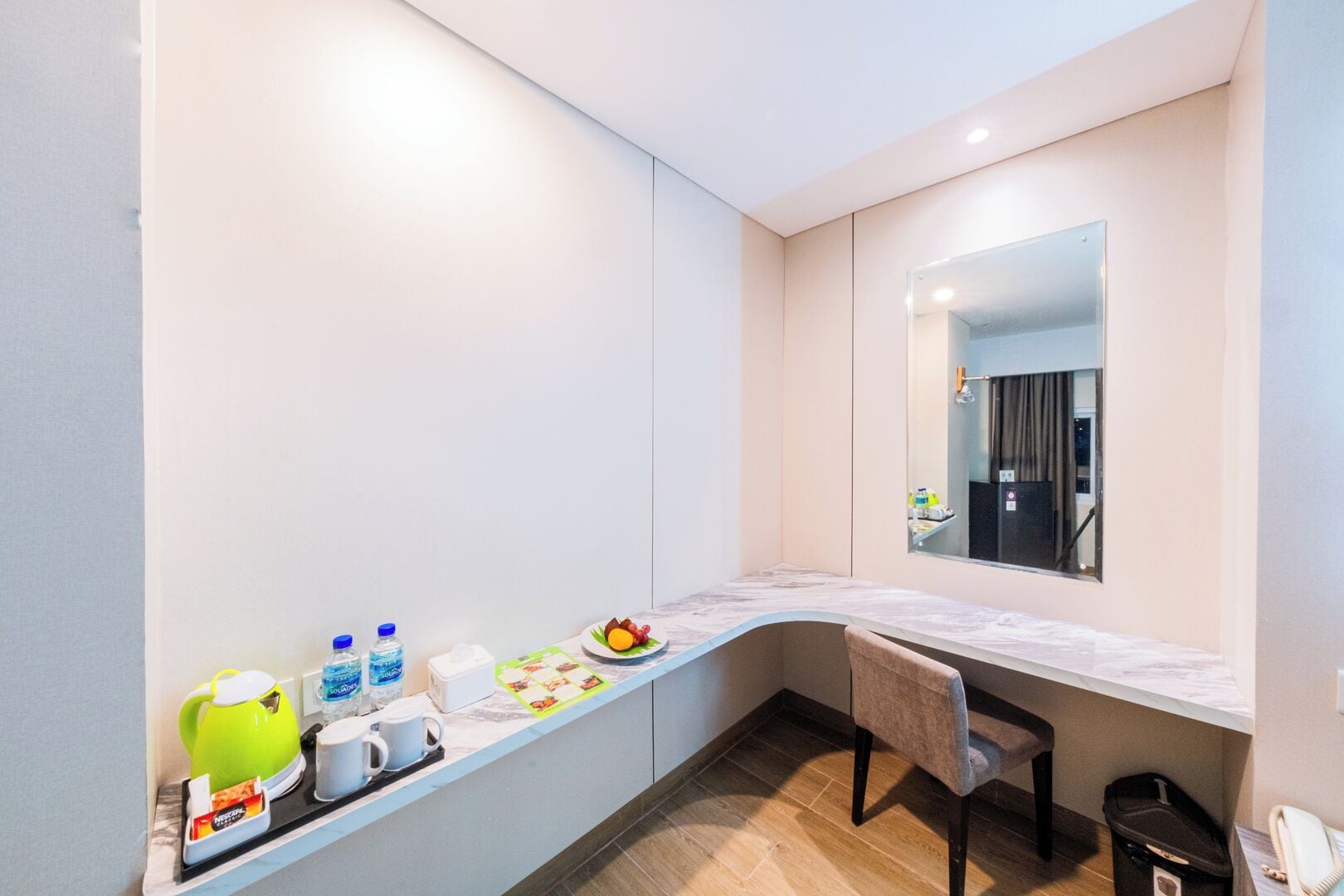 Premium bedding, in-room safe, desk, free WiFi