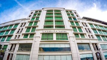 Mặt tiền nơi lưu trú