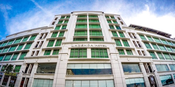 واجهة المنشأة