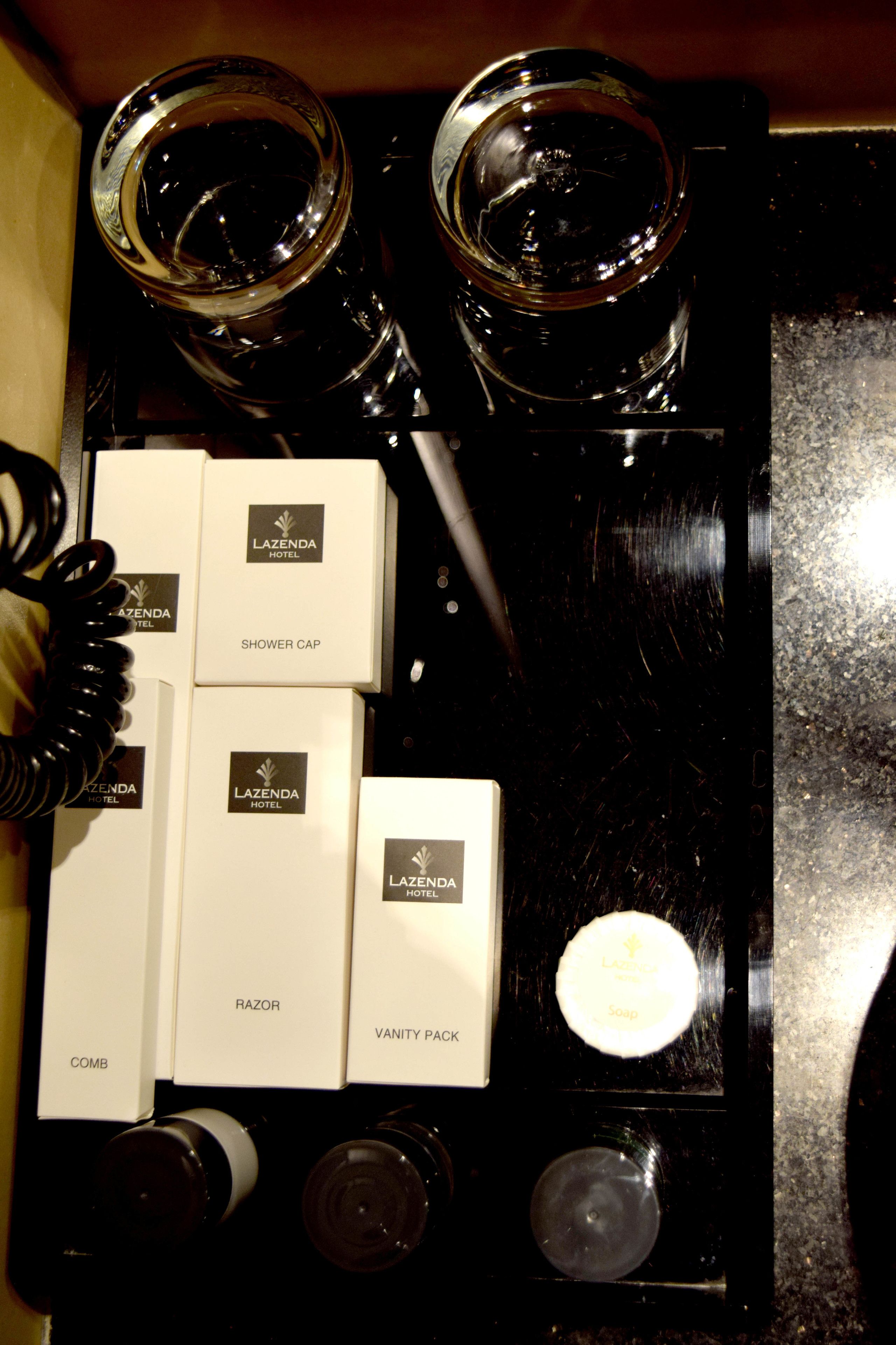 deluxe room | bathroom | shower, free toiletries, hair dryer, bidet